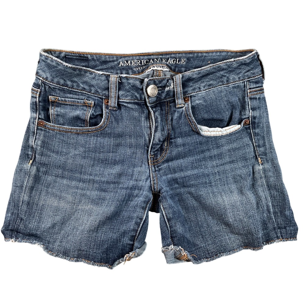American Eagle Midi Denim Shorts Womens 2 Blue distressed  Super Stretch Raw Hem